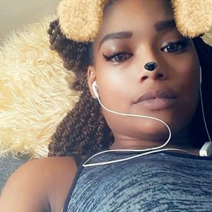 Meet your Posher, Racquel